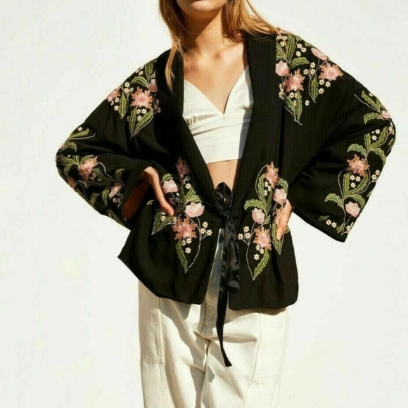 Zara Jackets & Blazers - ZARA BLACK FLORAL EMBROIDERED ORIENTAL KIMONO JACKET BOHO SIZE S-M